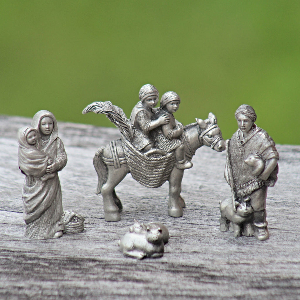 Set I - Farmer & Family Nativity