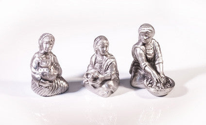 Set J - Village Girls Nativity