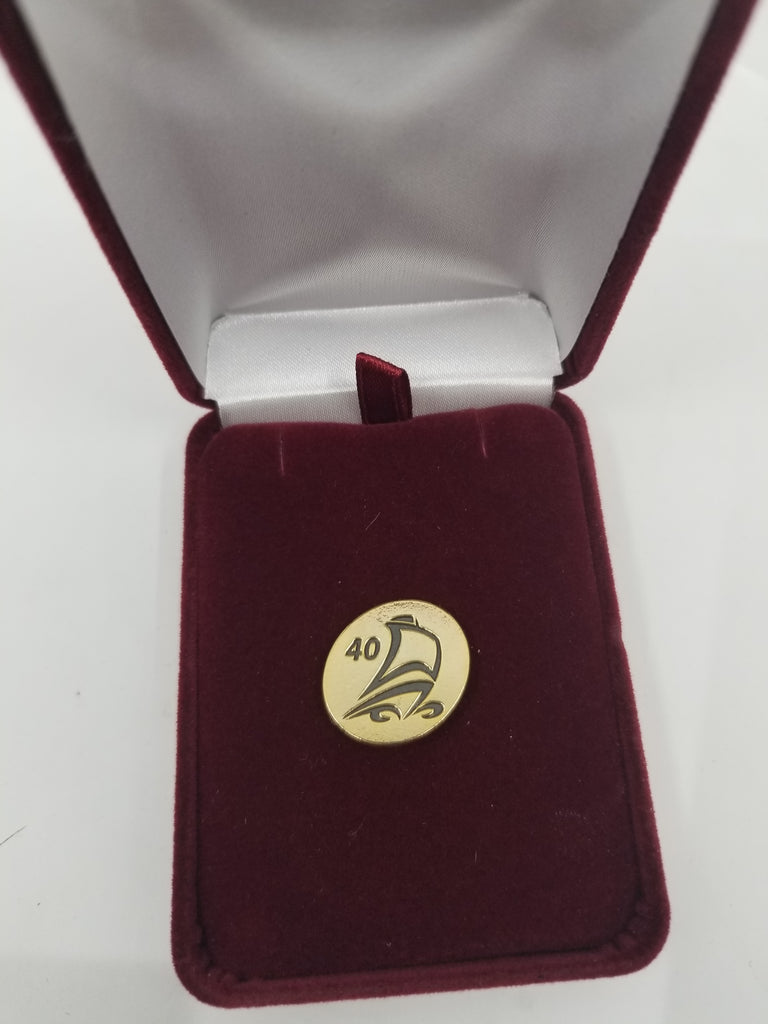 PNB 40 YR service pin - Gold