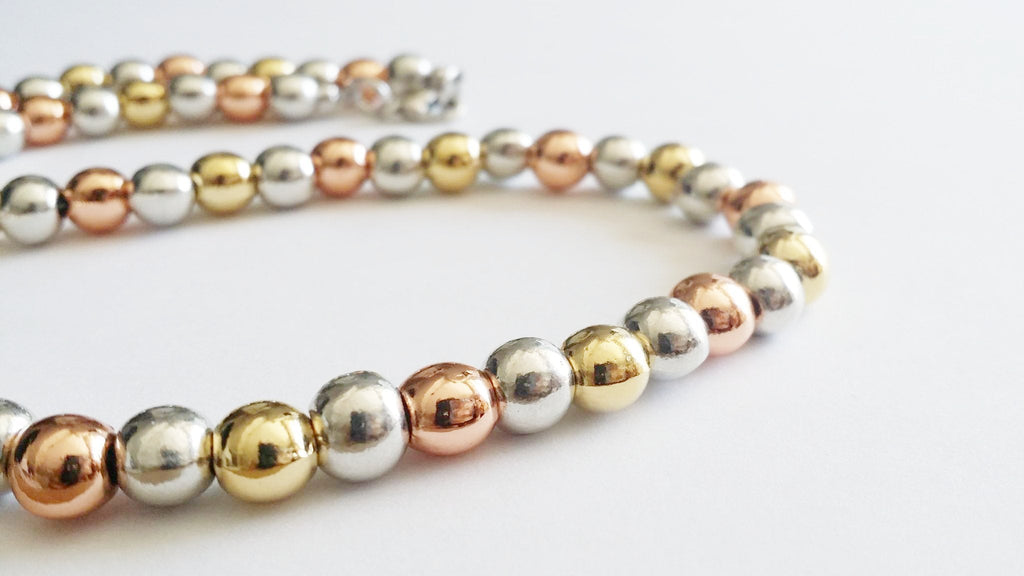 Tricolour Pearls Full String Neckwear