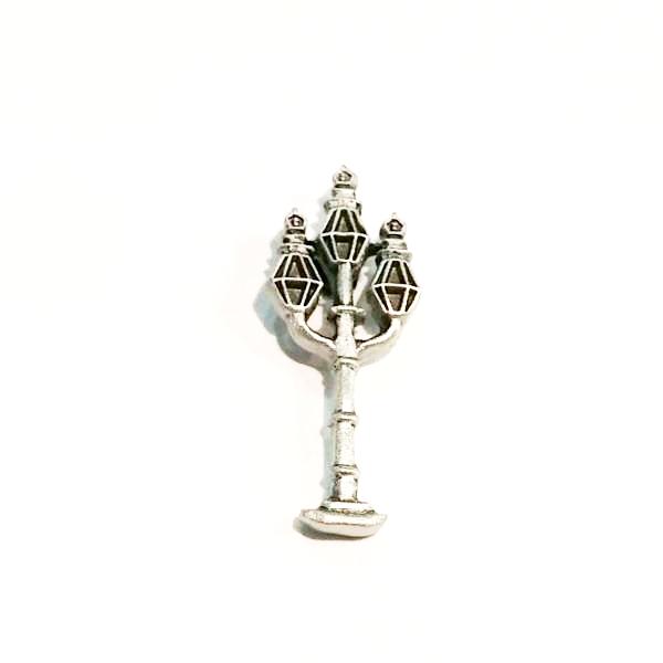 Three Sister's styled lamppost pewter lapel pin